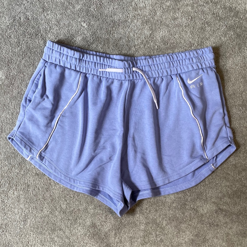 Nike air lounge shorts